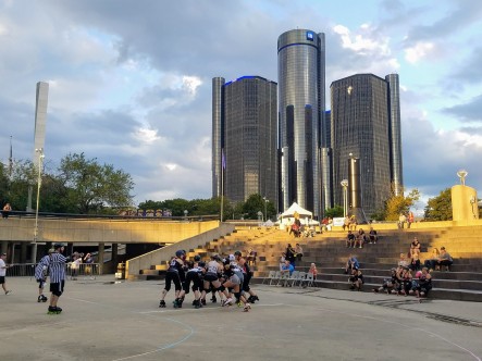 Detroit Roller Derby @ Hart Plaza